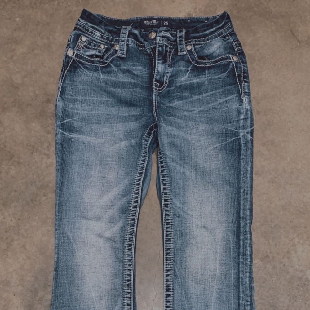 Miss me curvy bootcut jeans! size 25 inseam 29.5